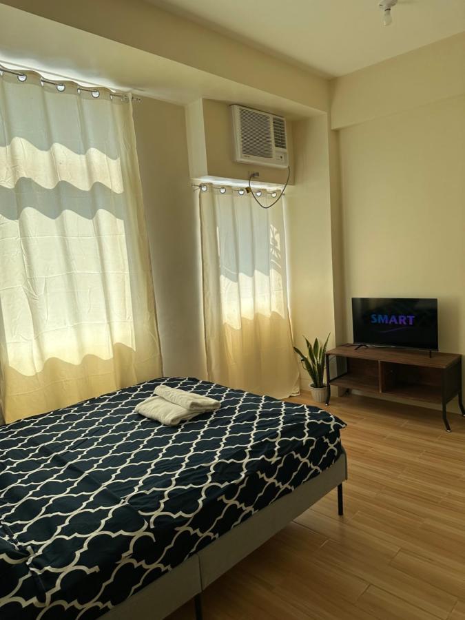 Neat Unit In Holland Park Southwoods Aparthotel Binan Bagian luar foto